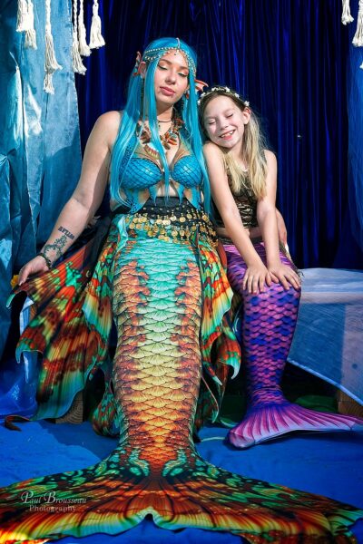 mother and daughter mermaids
