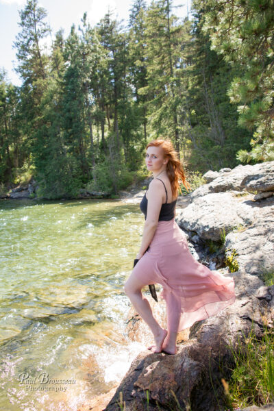 Shannon, redhead, skirt, lake, barefoot